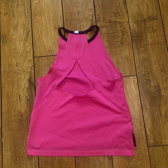 Girls under armour UA tank halter top - Picture 3 of 3